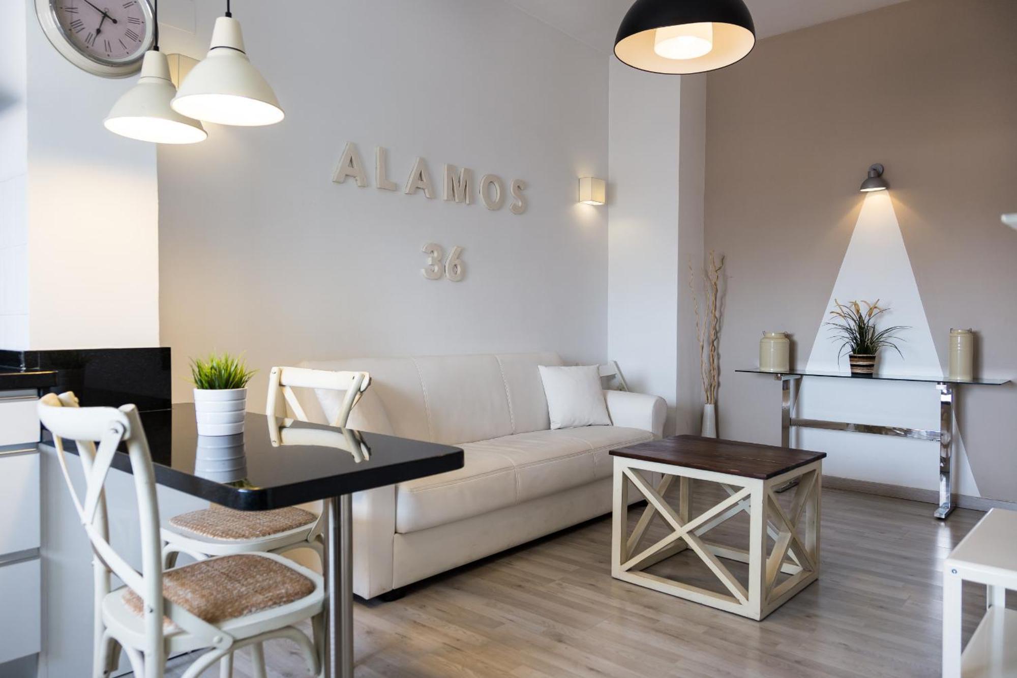 Urbe10 Alamos 36 Apartment Малага Екстериор снимка